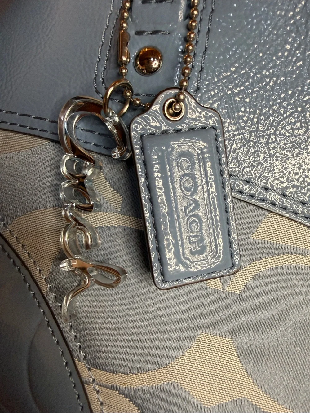 Coach F18335 Laura Op Art Tote Blue Patent Leather Signature EUC Large